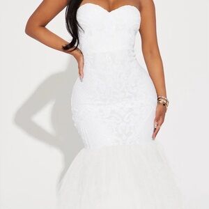 Fashion Nova White Strapless Mermaid Wedding Dress